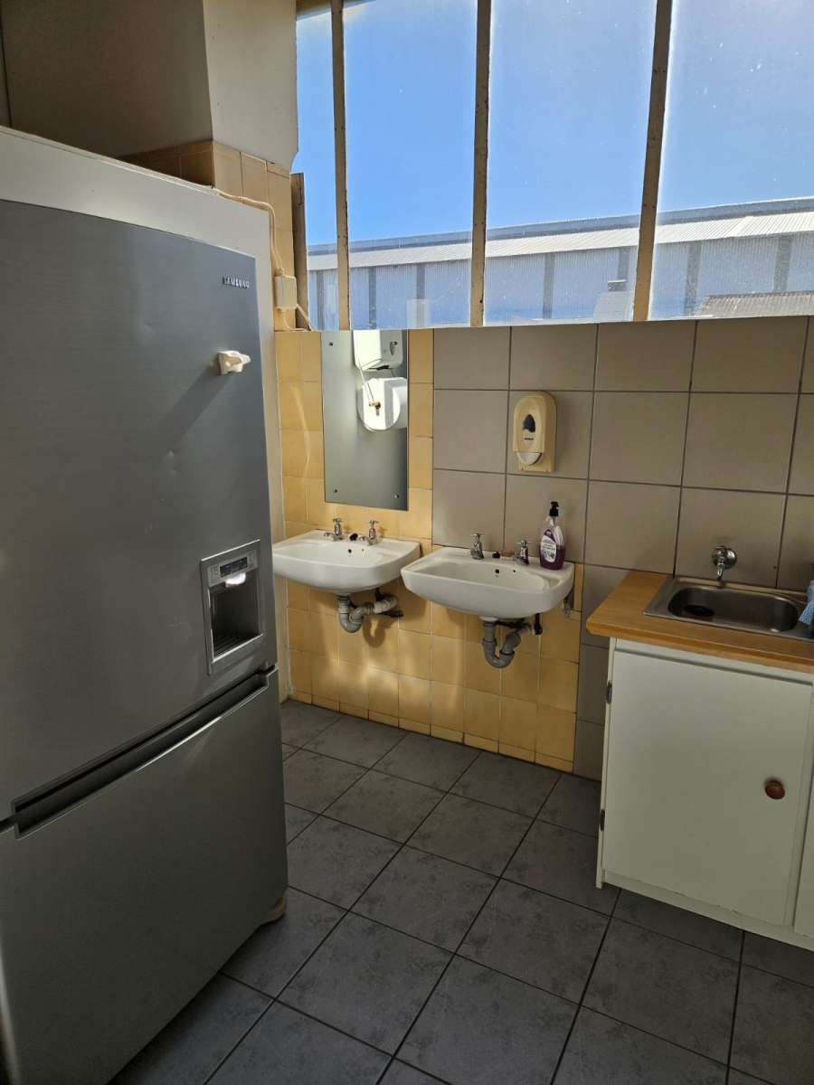 To Let Commercial Property for Rent in Brackenfell Central Western Cape